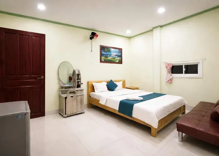 Châu Triều - *